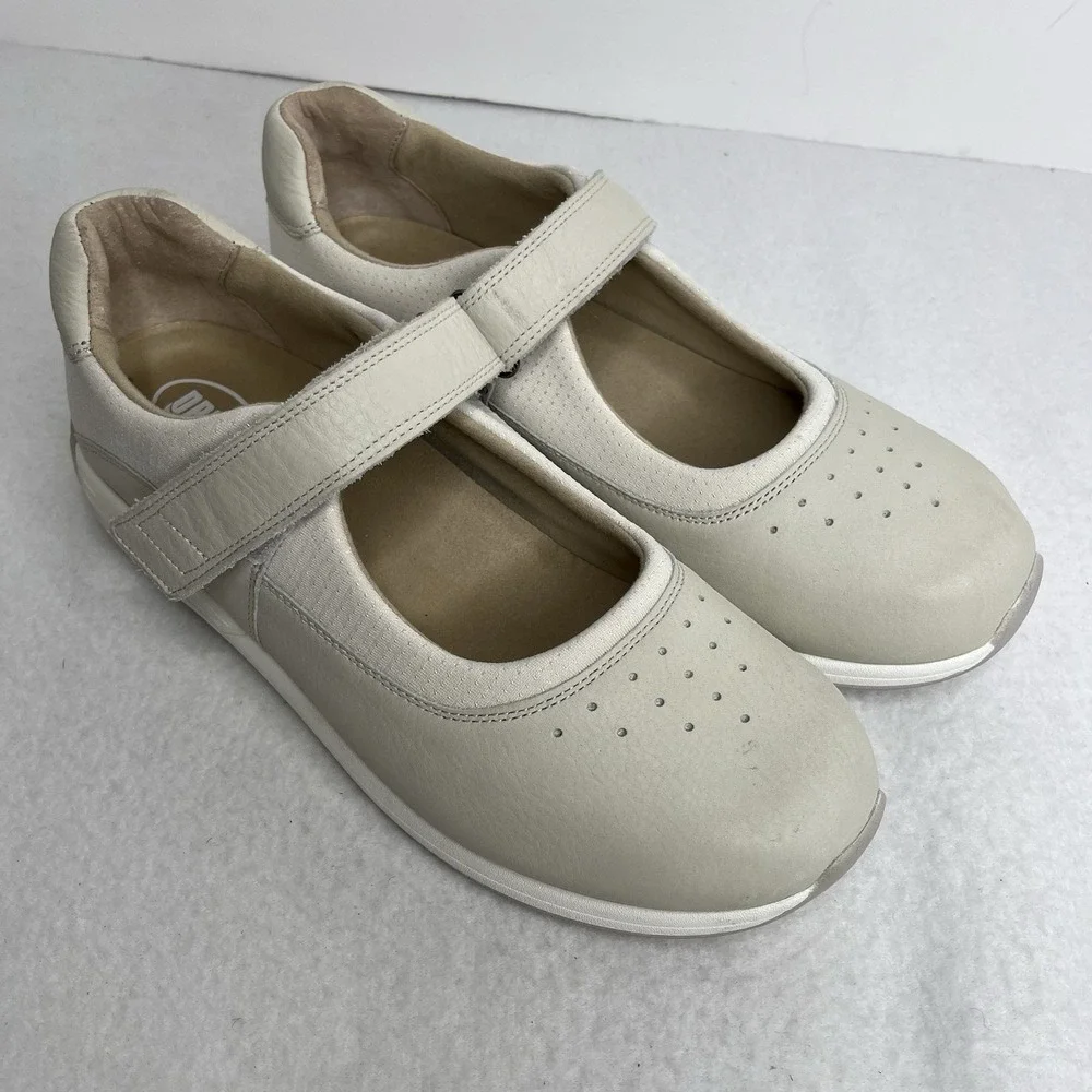 DREW ivory leather